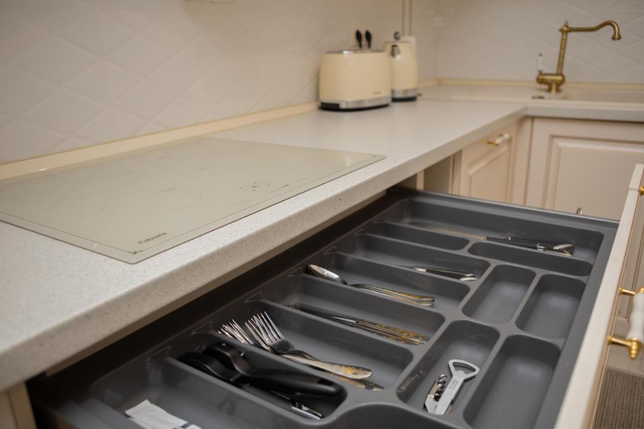 Center Candle Apartment Кишинів Екстер'єр фото