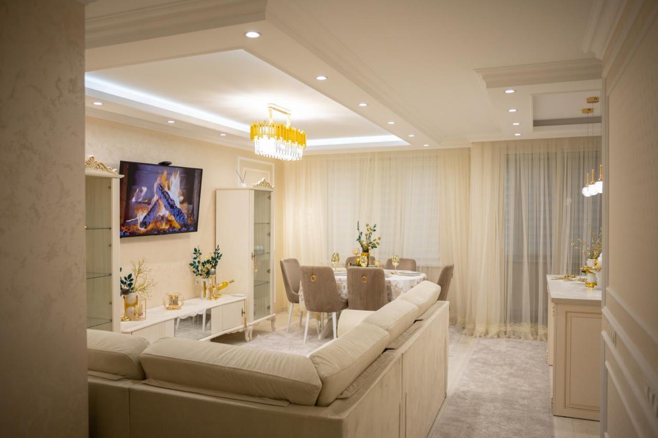 Center Candle Apartment Кишинів Екстер'єр фото