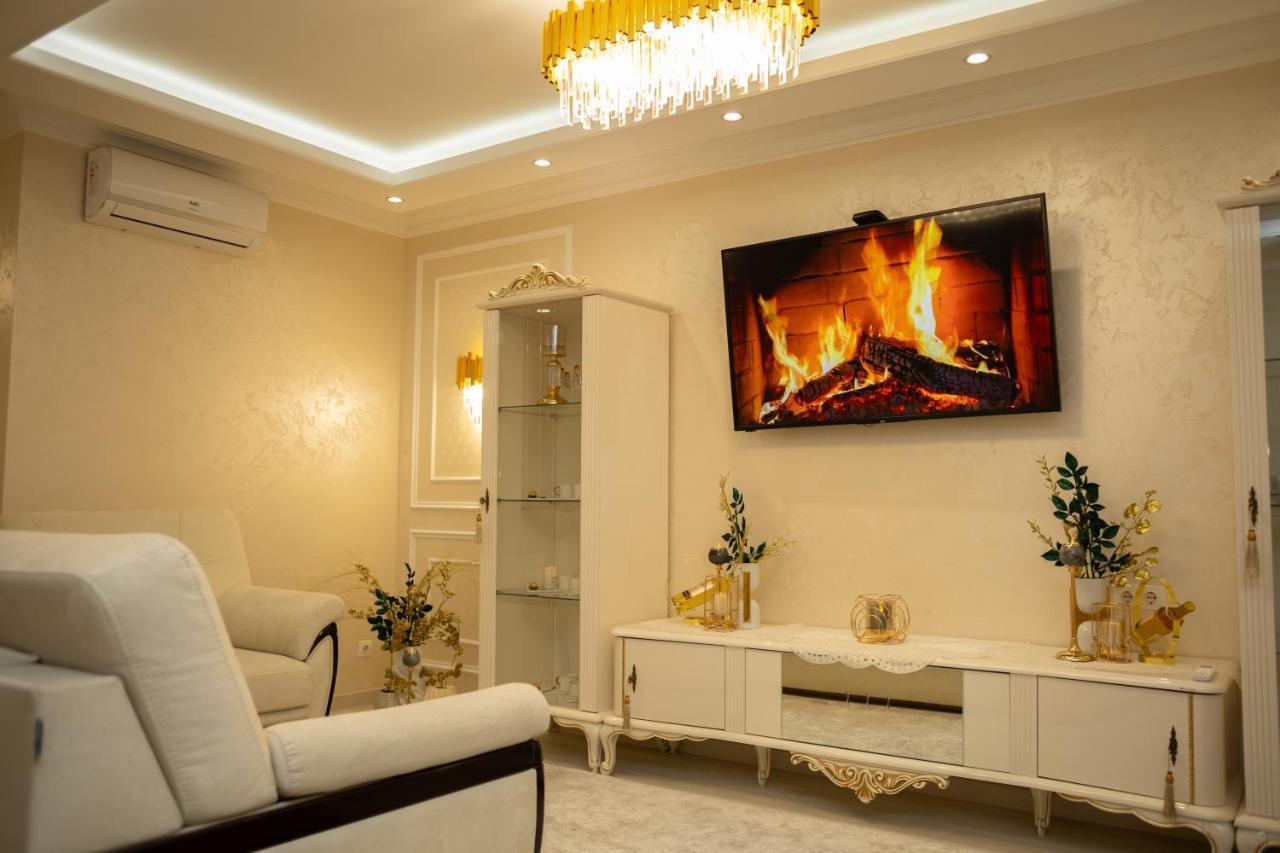 Center Candle Apartment Кишинів Екстер'єр фото