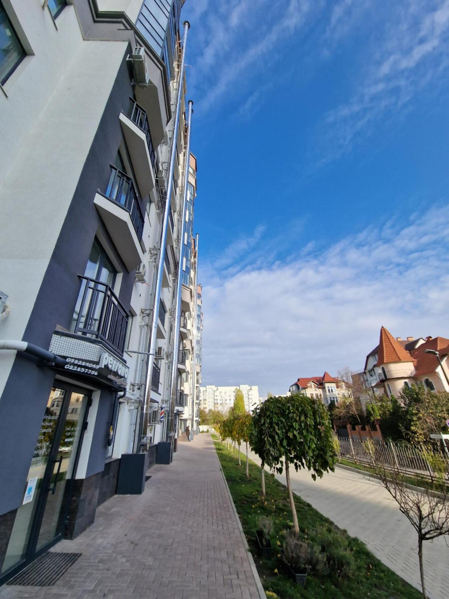 Center Candle Apartment Кишинів Екстер'єр фото