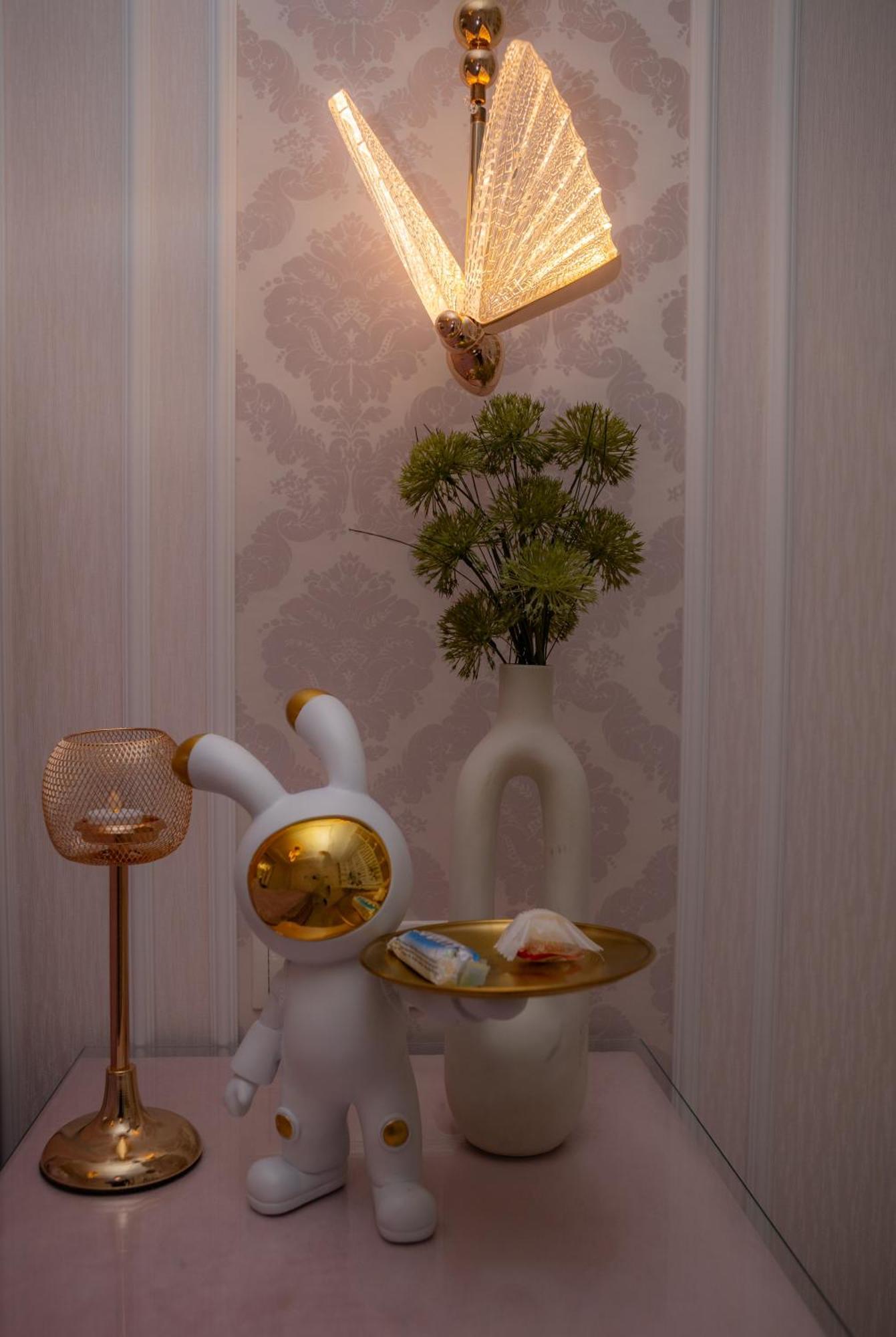 Center Candle Apartment Кишинів Екстер'єр фото
