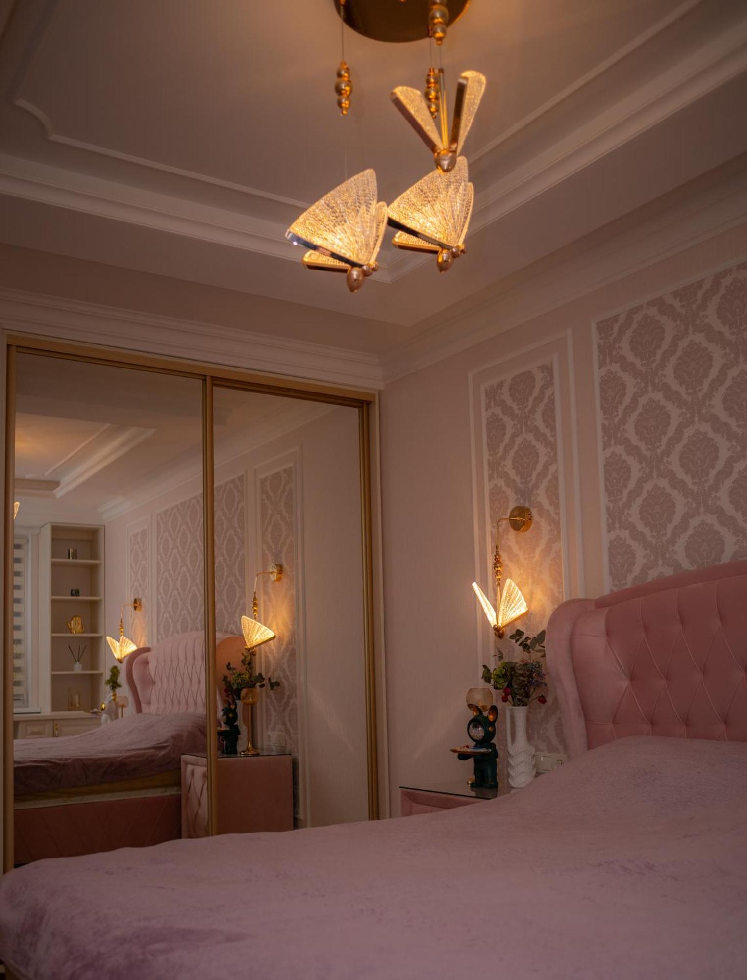 Center Candle Apartment Кишинів Екстер'єр фото